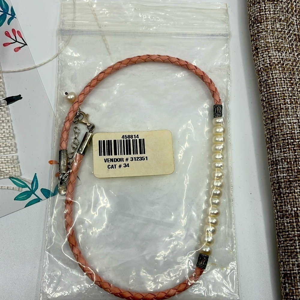Vintage Pearl & Sterling Silver Pink Genuine Leather Necklace 16" Adjustable - Picture 10 of 11